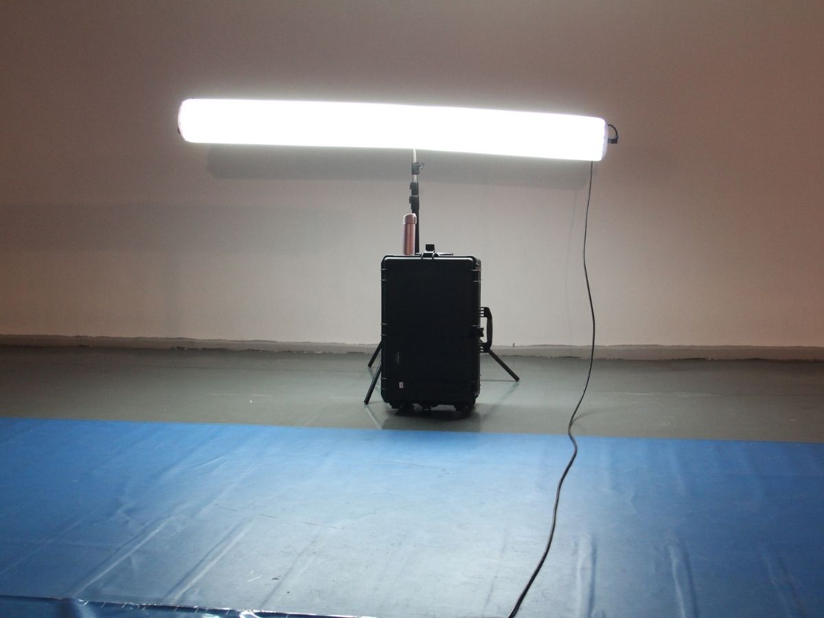 Airtube-Light-Balloon-8ft-Thumbnail-07