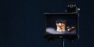 Near OLED Deep Black
The K15 monitor boasts an unparalleled superior contrast ratio, delivering clear and deep black levels, ensuring that every detail is captured with exceptional depth and realism.